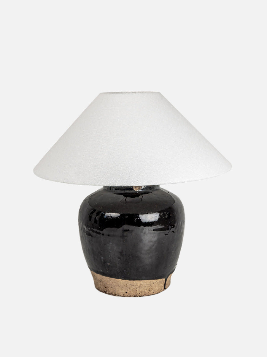 Antique Pot Table Lamp