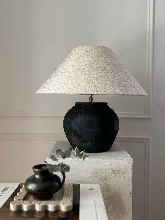 Lampe de table antique en pot