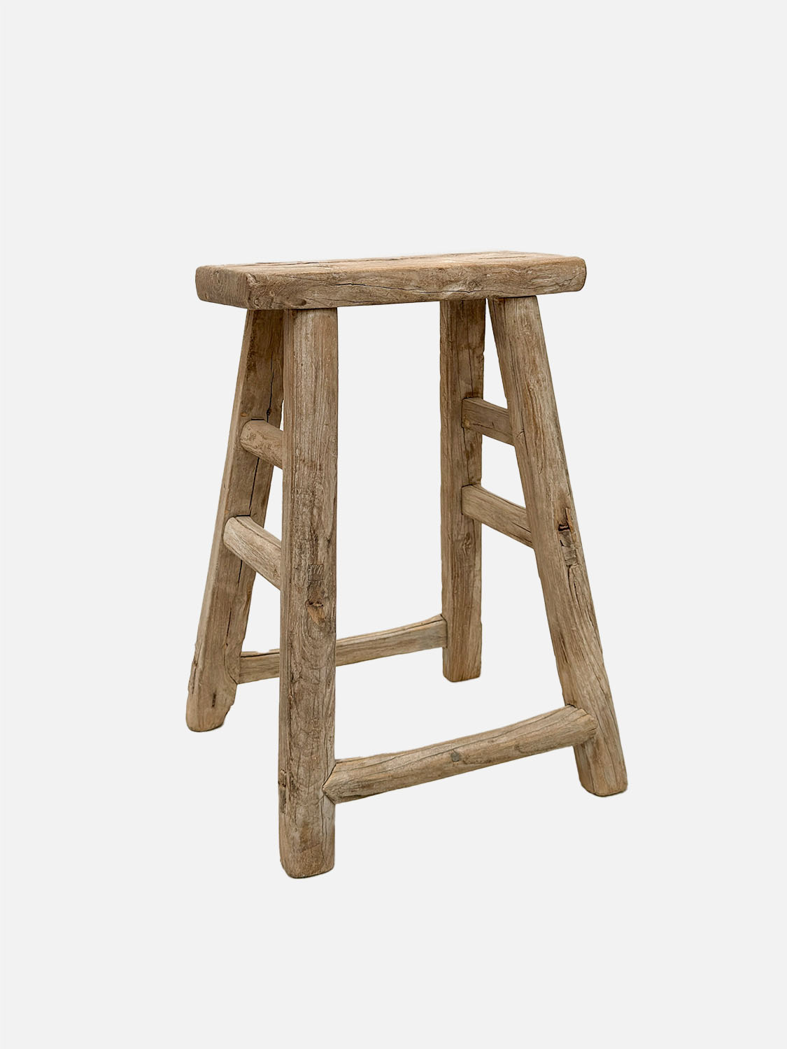 Primitiver, rustikaler Hocker – Katie Fischer