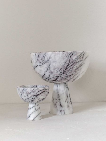 Marble pedestal bowl white