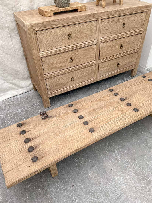 Rustikaler Couchtisch