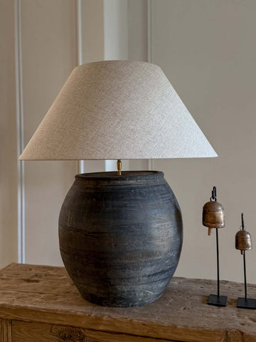 Lamp with antique ceramic base