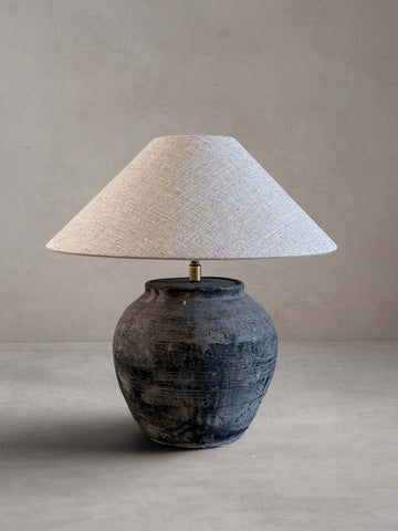 Lampe de table antique en pot