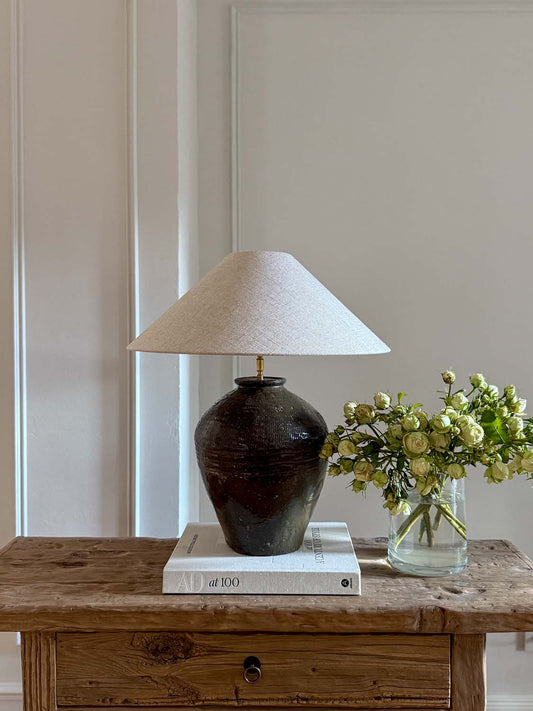 Lampada con base in ceramica antica