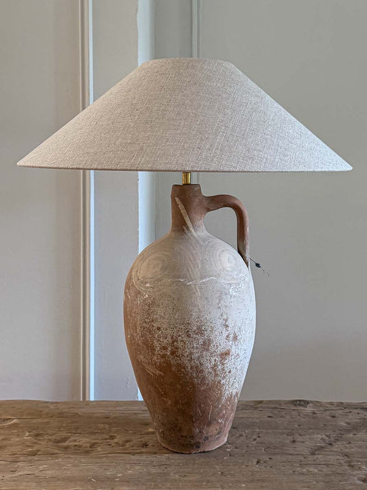 Lampada in terracotta con base in ceramica antica