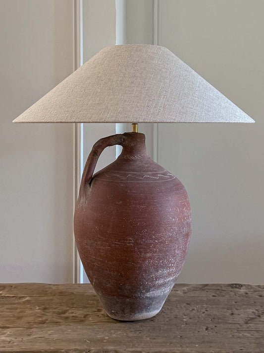 Lampada in terracotta con base in ceramica antica