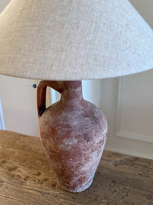 Lampada in terracotta con base in ceramica antica