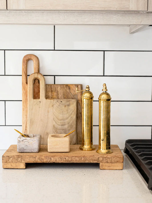 holz-sockel-tablett-ulmenholz