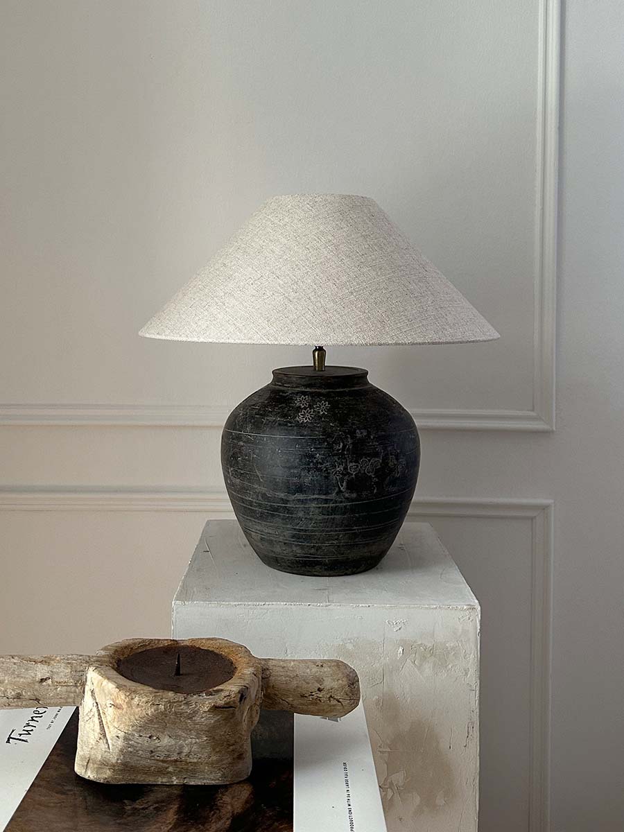 Antique Pot Table Lamp