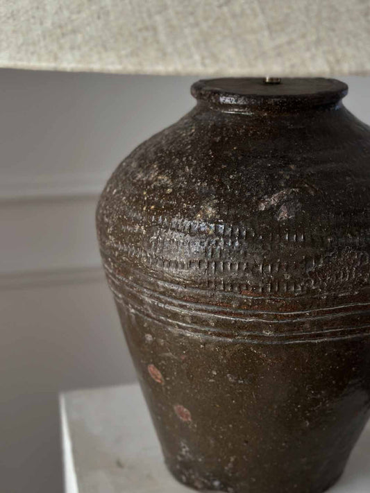 Lampada con base in ceramica antica