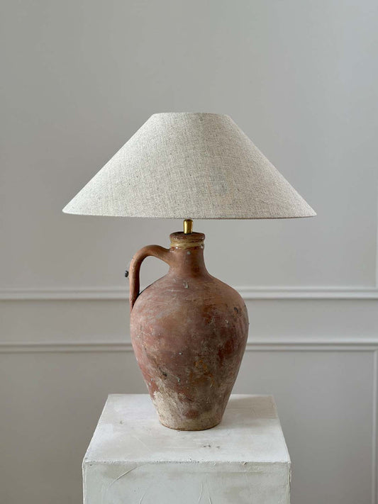 Lampada in terracotta con base in ceramica antica
