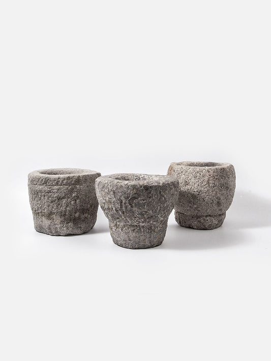 Mortier en pierre puriste