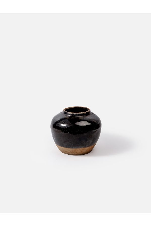 kleines, antikes Tongefäß aus dem frühen 20. Jahrhundert, schwarz/dunkelbraun lasiert - wabi sabi